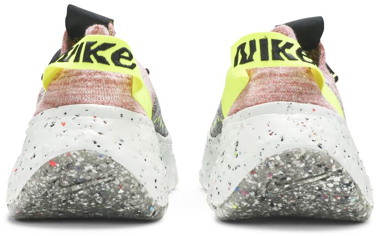 Nike Wmns Space Hippie 04 Light Arctic Pink