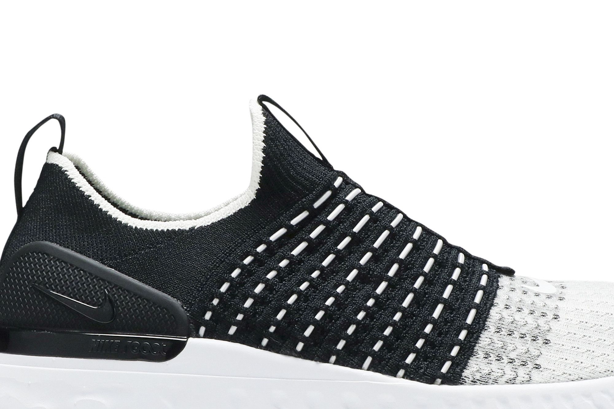 nike women's phantom run flyknit 2