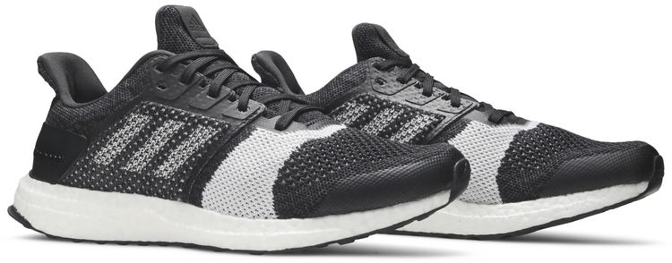Adidas UltraBoost ST M Carbon