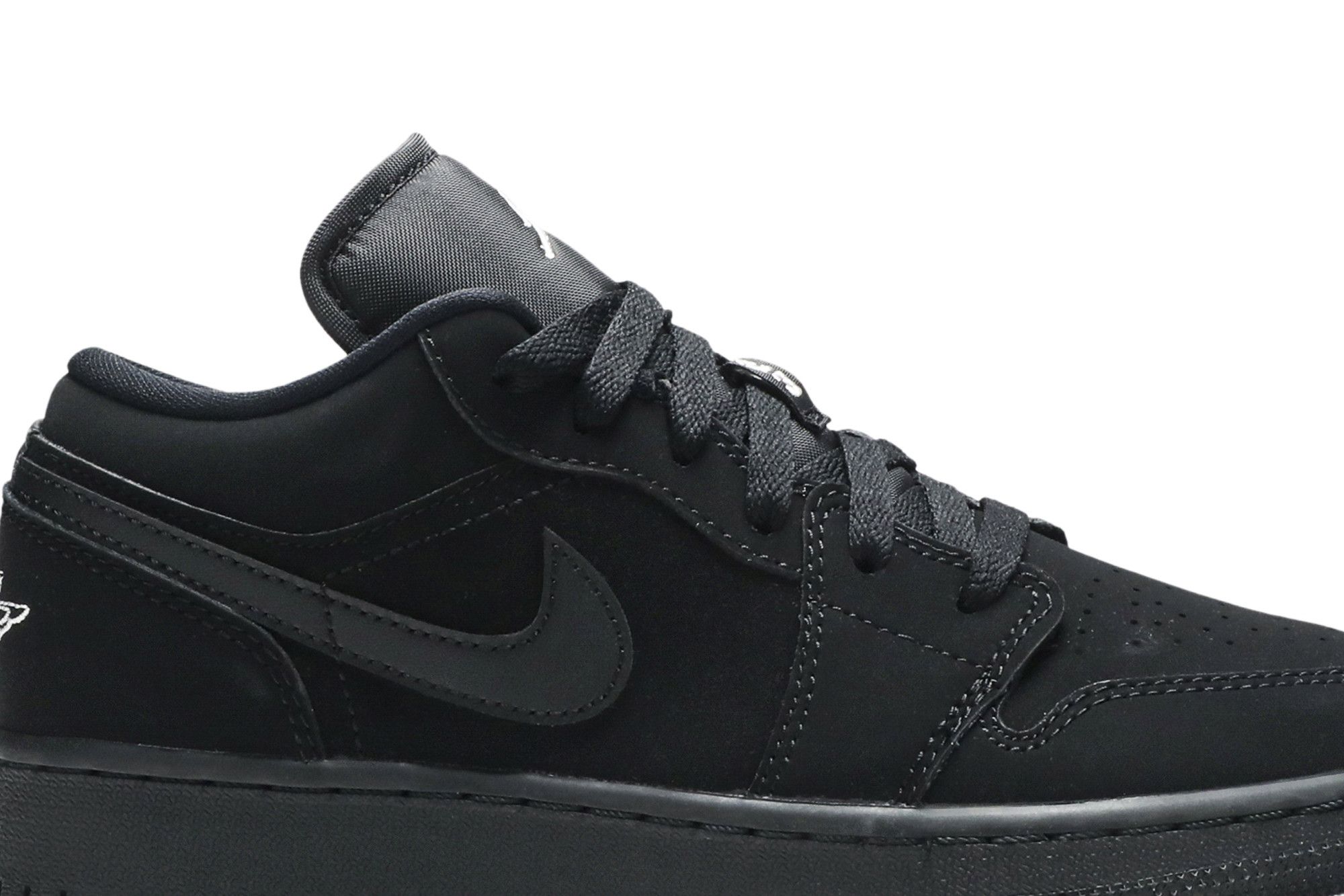 Black low cut jordans best sale