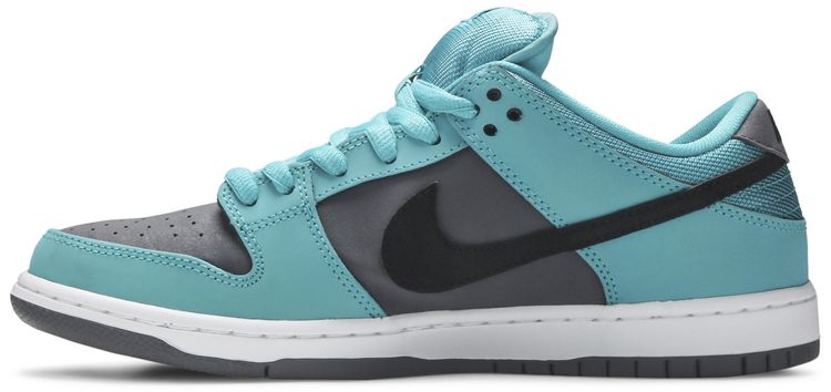 Nike SB Dunk Low Pro