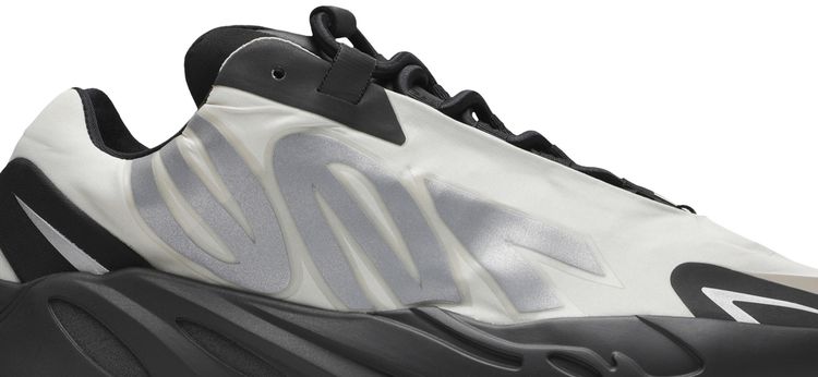 Yeezy Boost 700 MNVN Bone