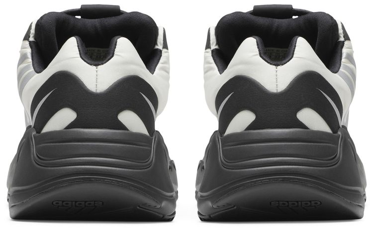 Yeezy Boost 700 MNVN Bone
