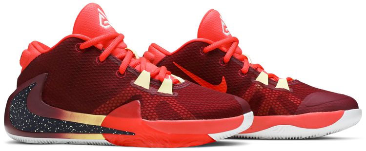 Zoom Freak 1 BG Noble Red
