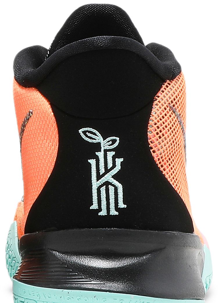 Nike Kyrie 7 GS Play for the Future