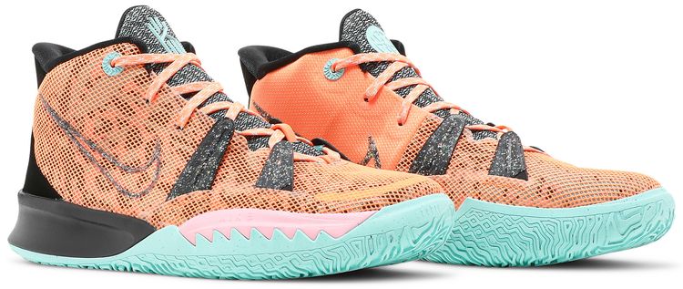 Nike Kyrie 7 GS Play for the Future