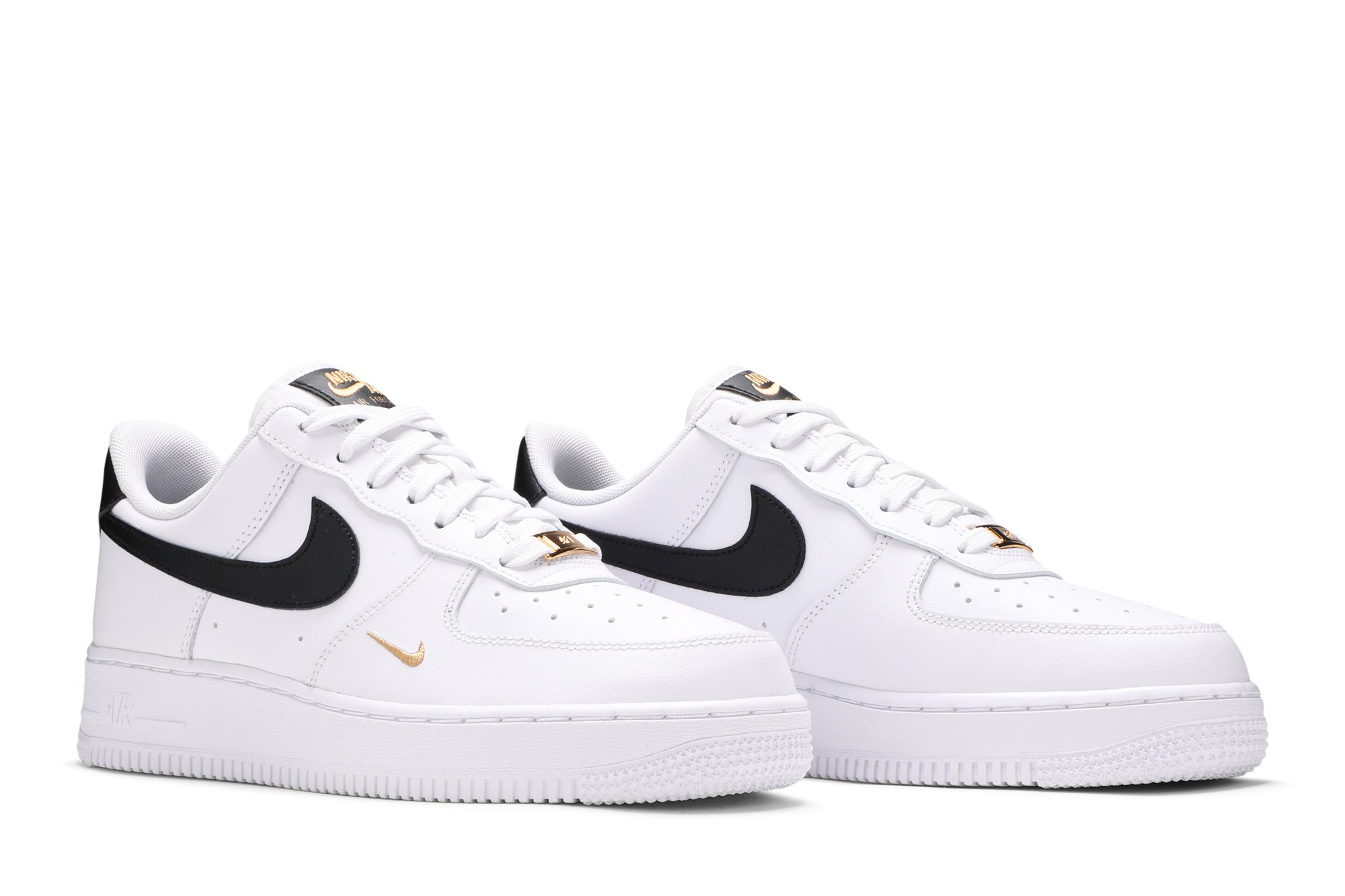 Air Force 1 07 Essential Black and White