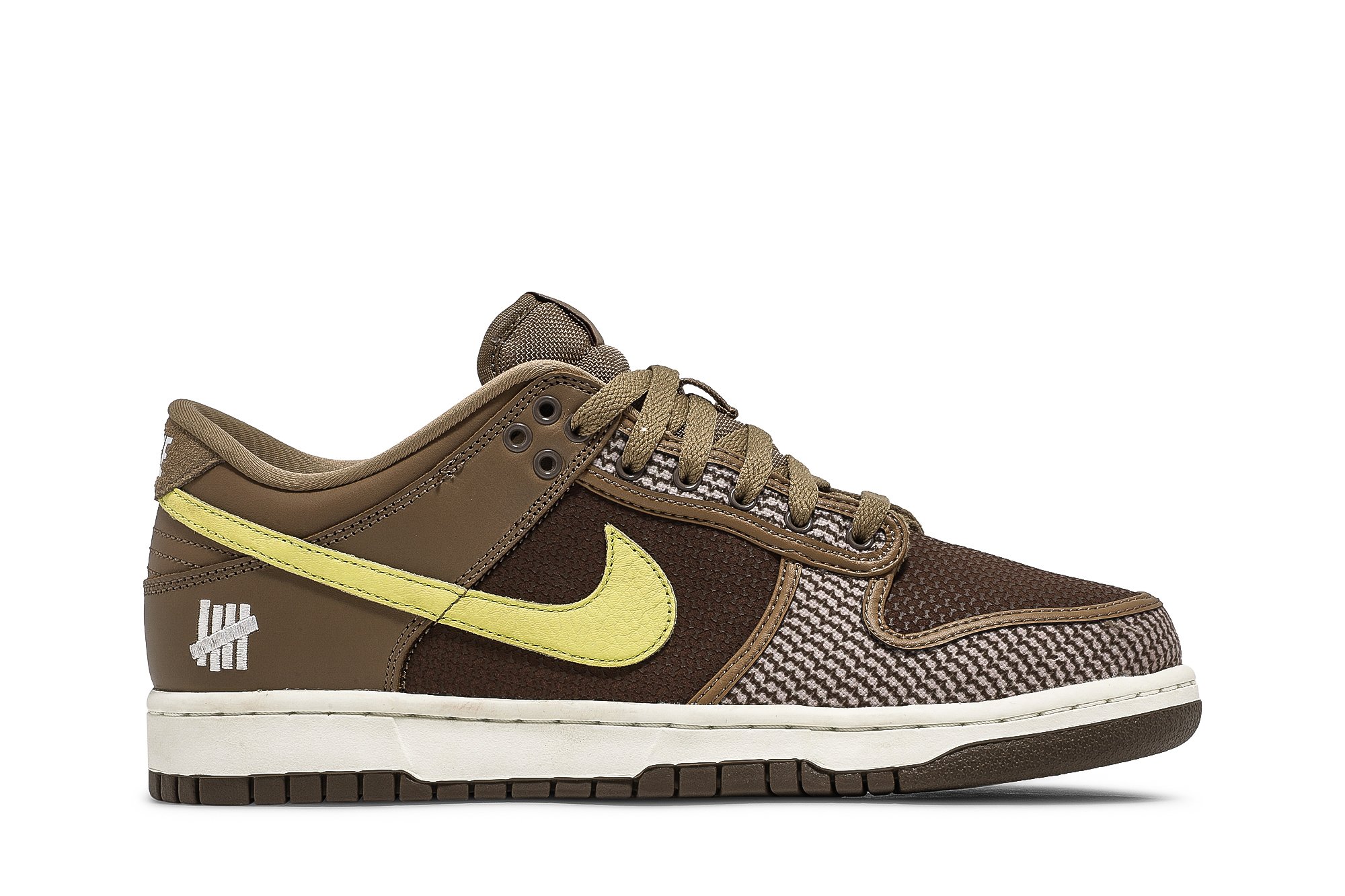 Undefeated x Dunk Low SP 'Canteen'