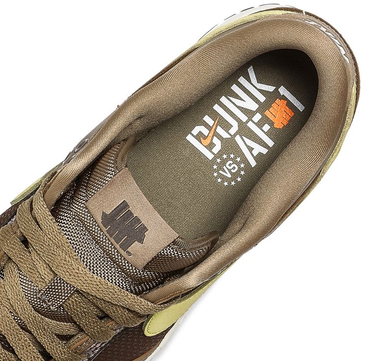 Undefeated x Dunk Low SP Canteen