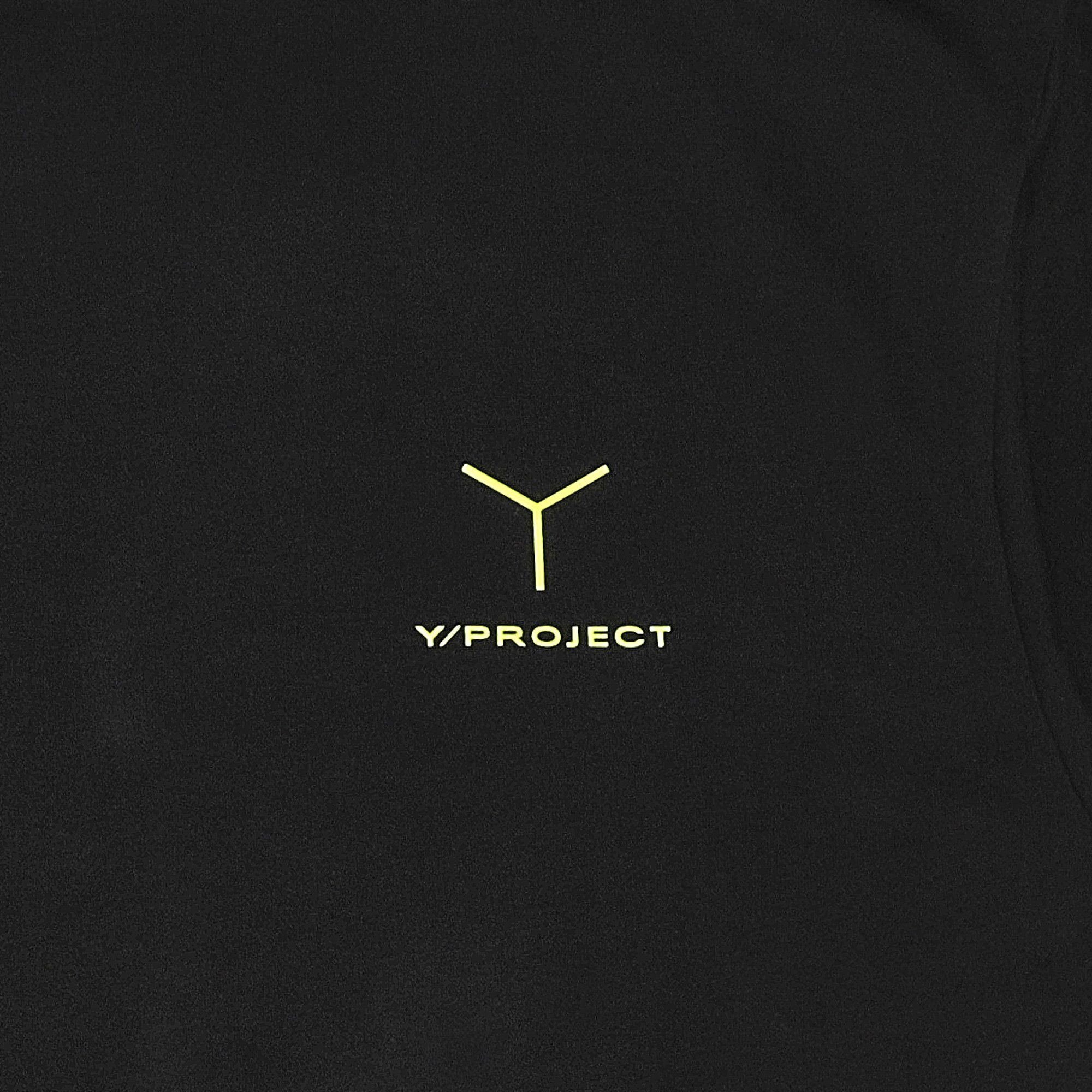 Tシャツ・カットソー Y/PROJECT Logo crop t-shirt White/Black 204TS013 Y/Project Logo Crop T-shirt | italist