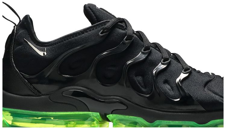 Air VaporMax Plus Black Volt