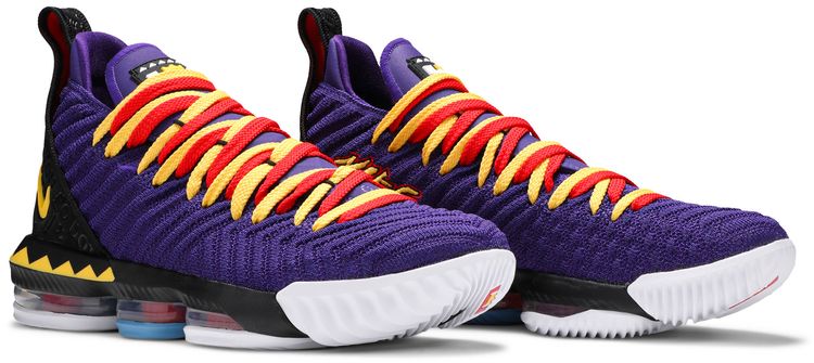 LeBron 16 Martin