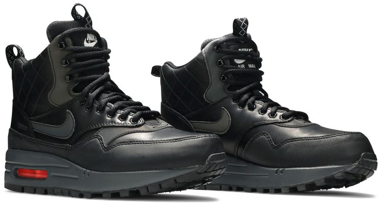 Nike Wmns Air Max 1 Mid Black Menta