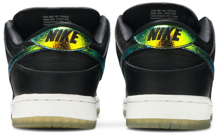 Nike SB Dunk Low Pro Sparkle