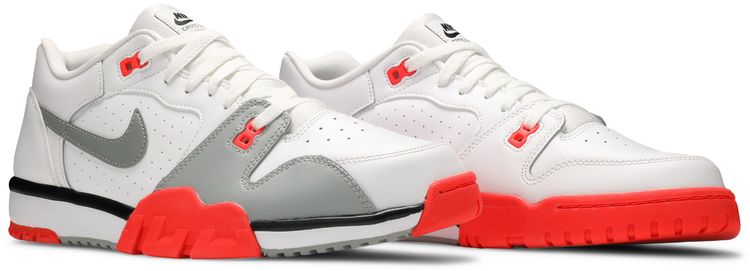 Nike Air Cross Trainer Low Infrared