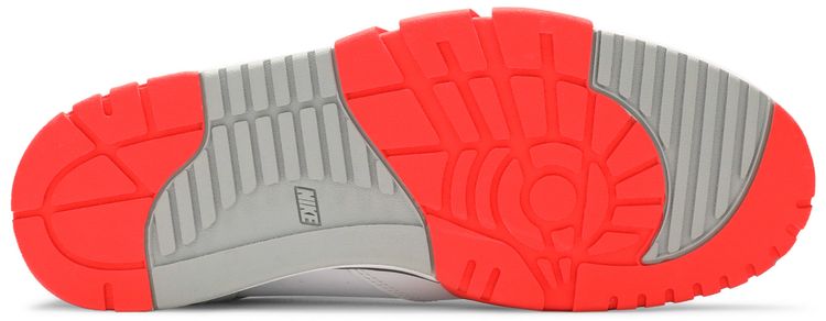 Nike Air Cross Trainer Low Infrared