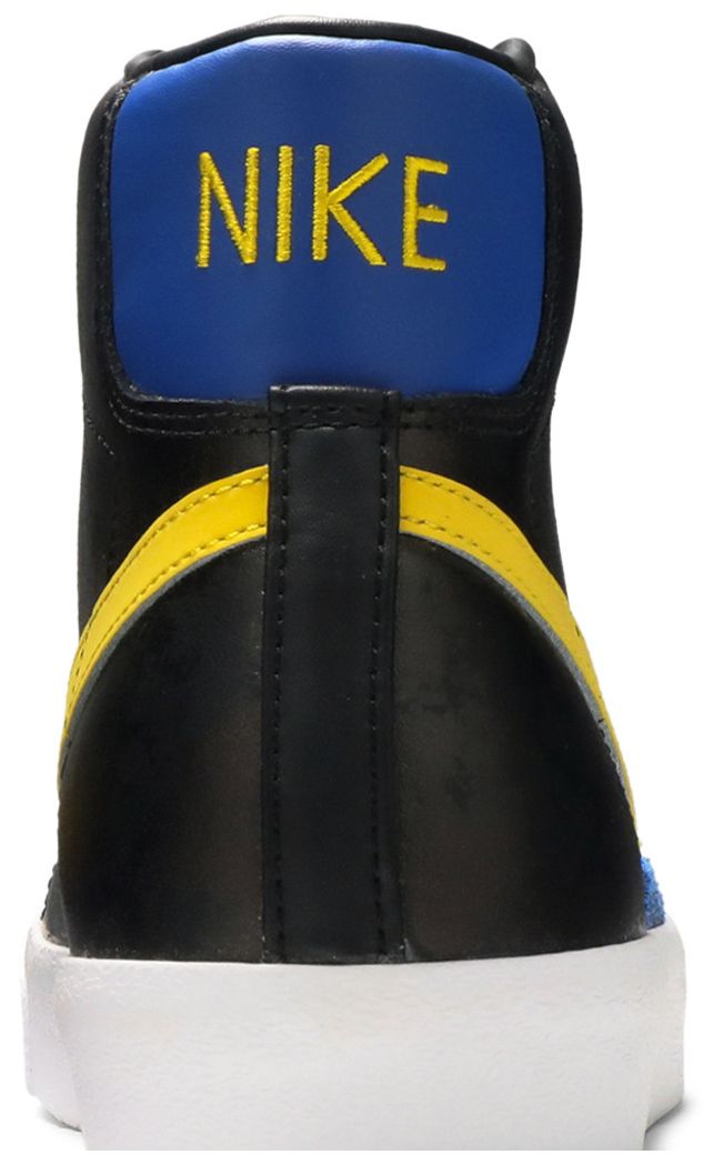 Nike Blazer Mid Peace Love and Basketball