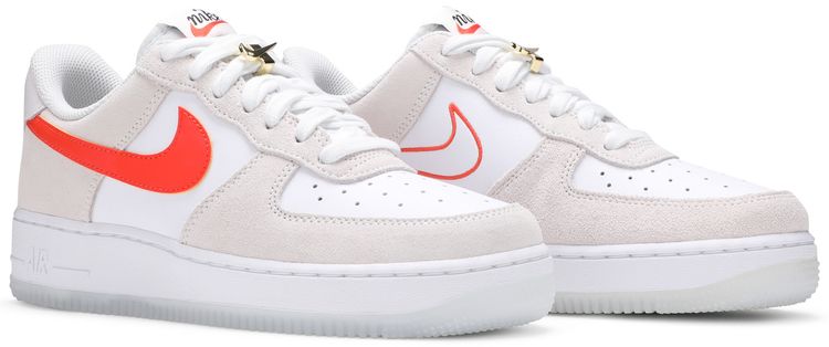 Nike Wmns Air Force 1 07 SE First Use