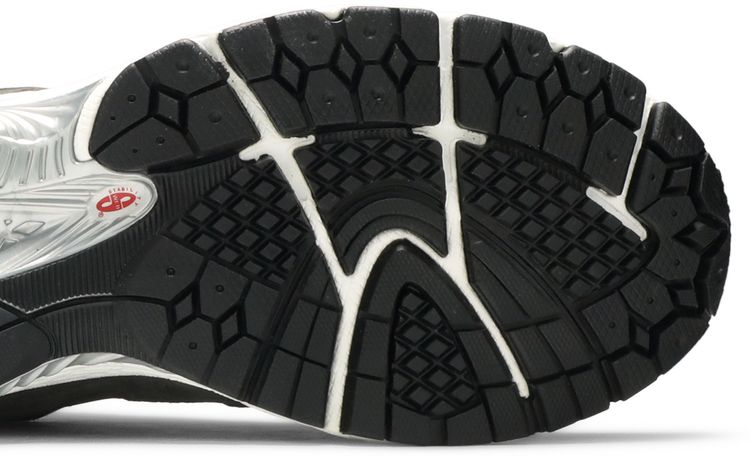 New Balance 2002R OG Dark Grey