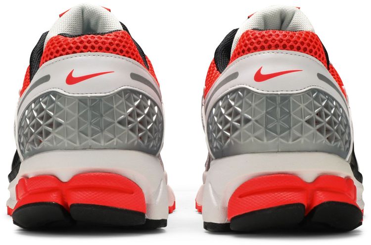 Air Zoom Vomero 5 SE Bright Crimson 2020