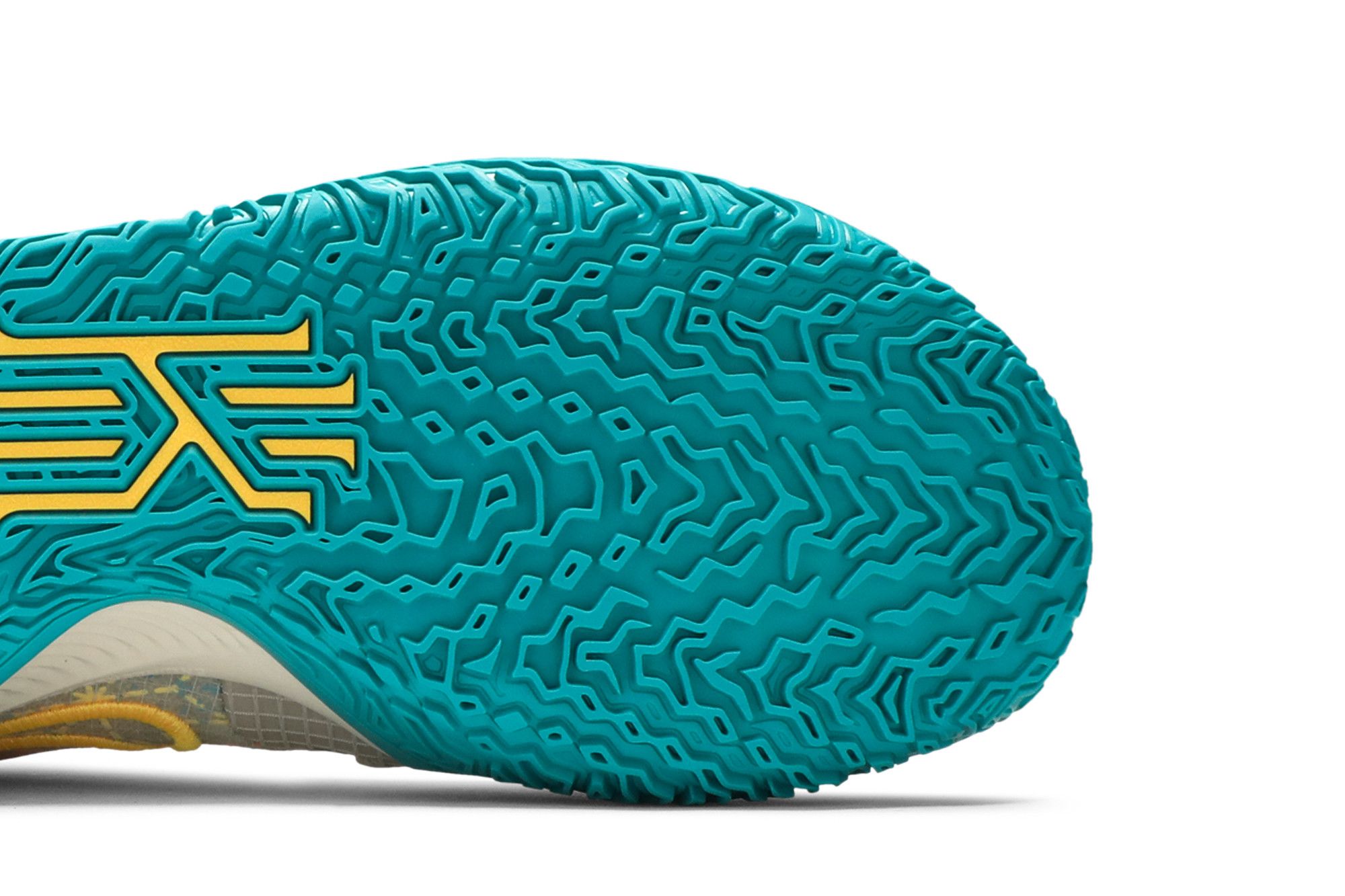 N7 kyrie 4 deals
