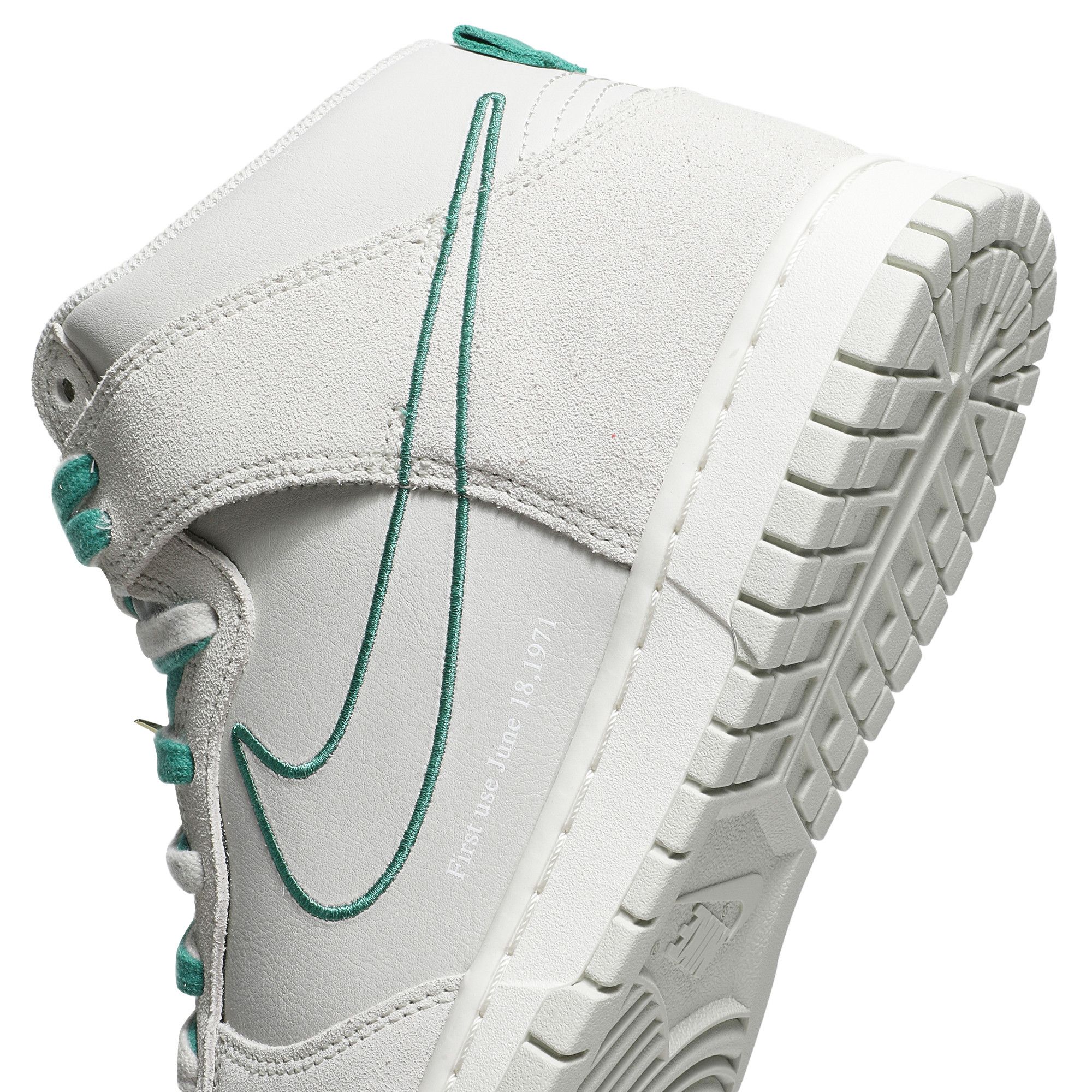 Buy Dunk High SE GS 'First Use Pack - Green Noise' - DD0733