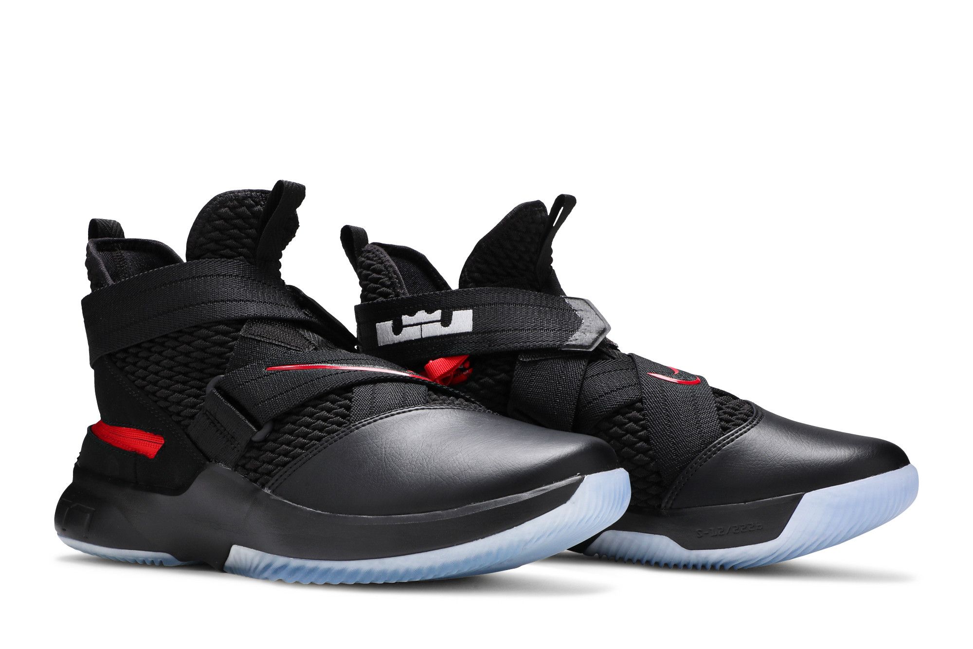 Nike flyease lebron online