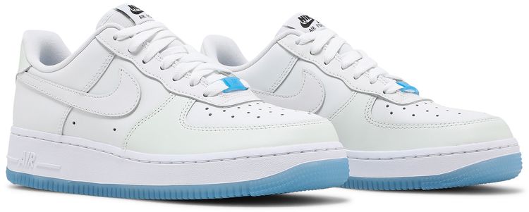 Nike Wmns Air Force 1 07 LX UV Reactive