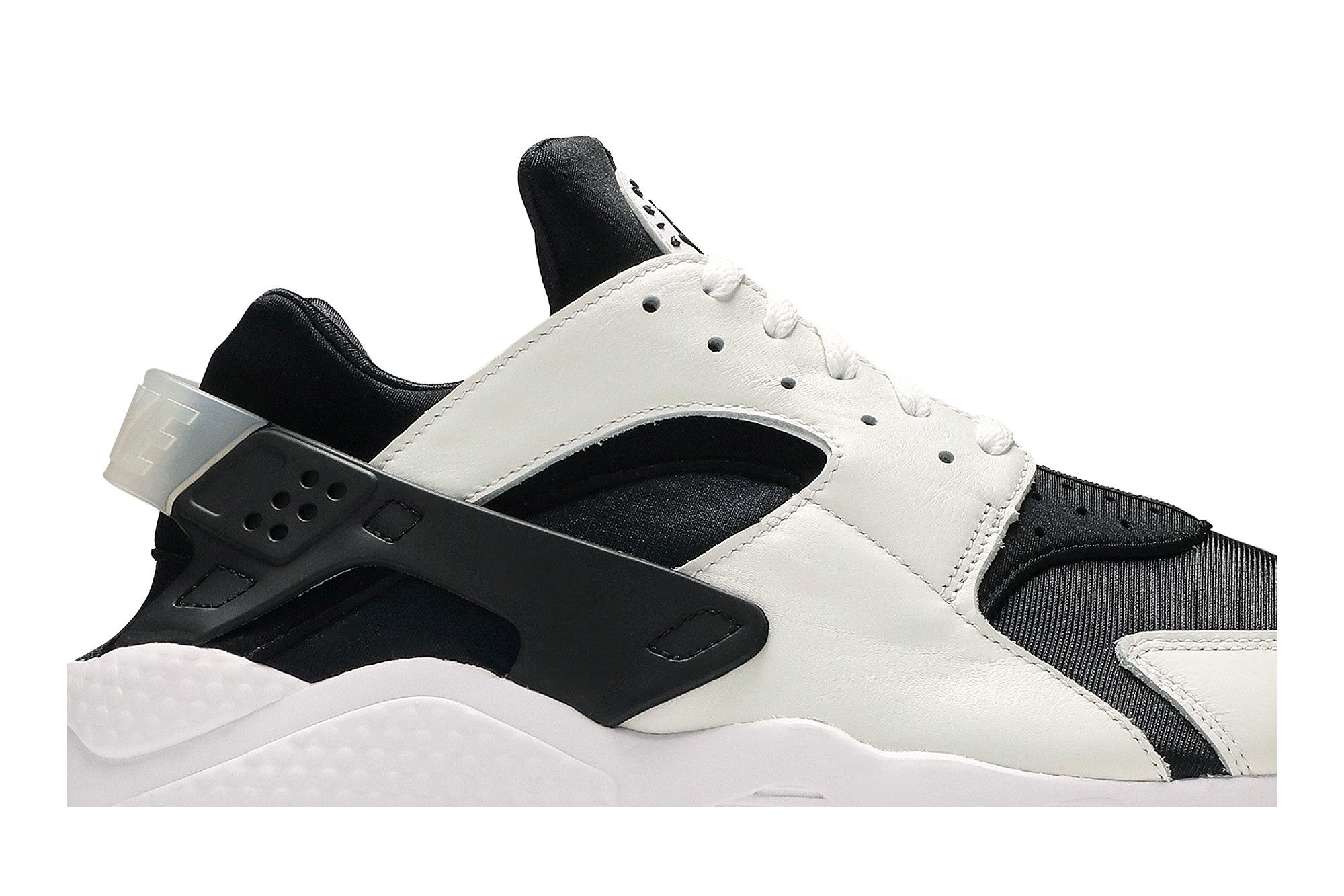 Huarache white black 2025