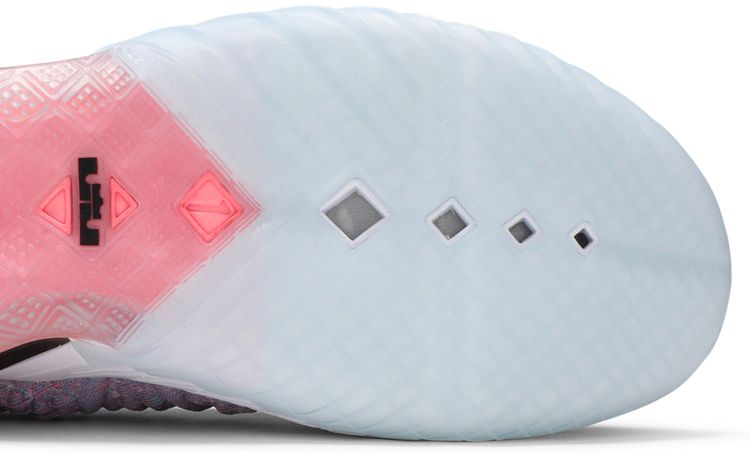 Nike LeBron 18 Graffiti