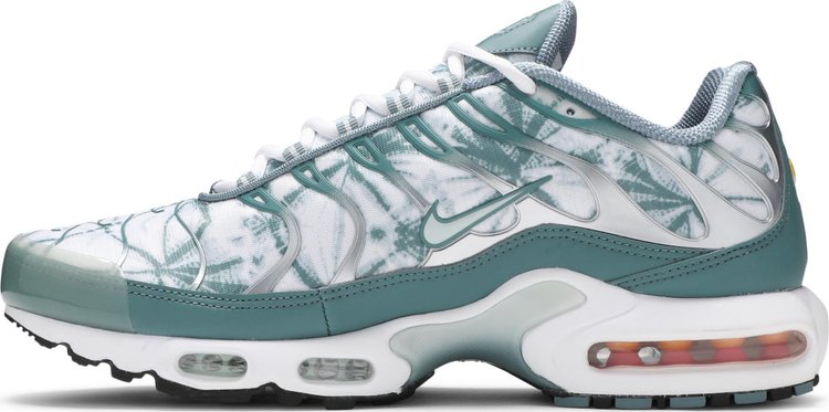 Air Max Plus Palm Pack   Green