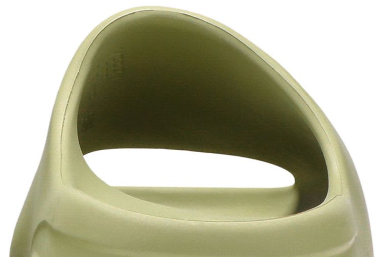 Yeezy Slides Resin 2021