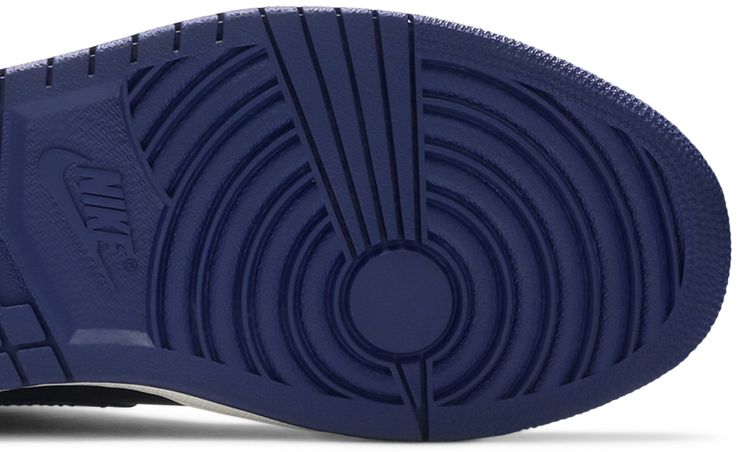Air Jordan 1 Retro High Deep Royal