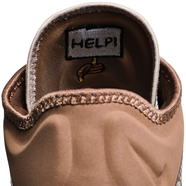 Space Jam x LeBron 18 Low Wile E x Nike Roadrunner