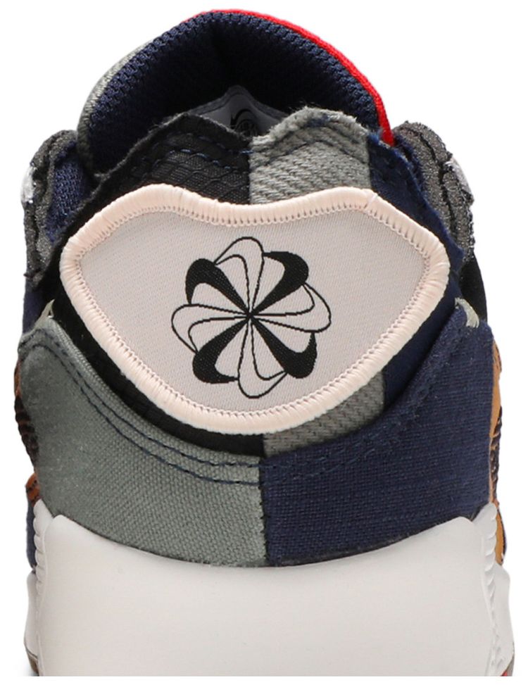 Nike Wmns Air Max 90 QS Legacy