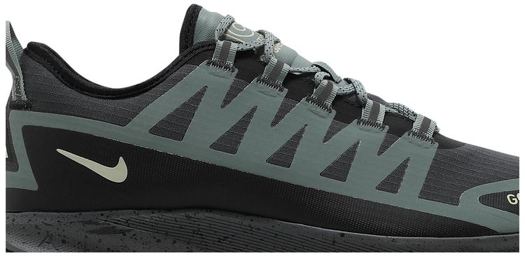 Nike ACG Air Nasu Gore Tex Clay Green