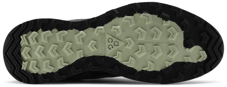 Nike ACG Air Nasu Gore Tex Clay Green