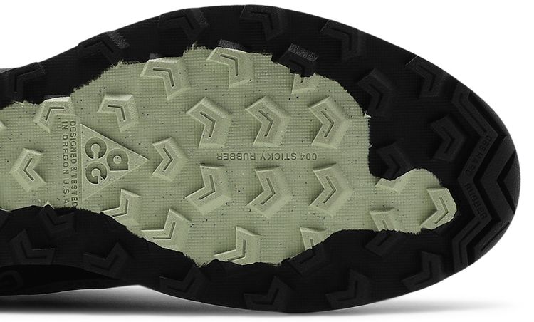 Nike ACG Air Nasu Gore Tex Clay Green