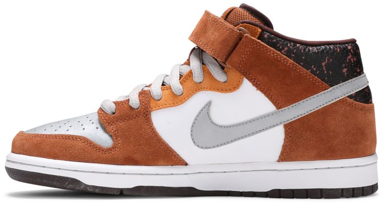 Nike Dunk Mid Pro SB Fender Bass