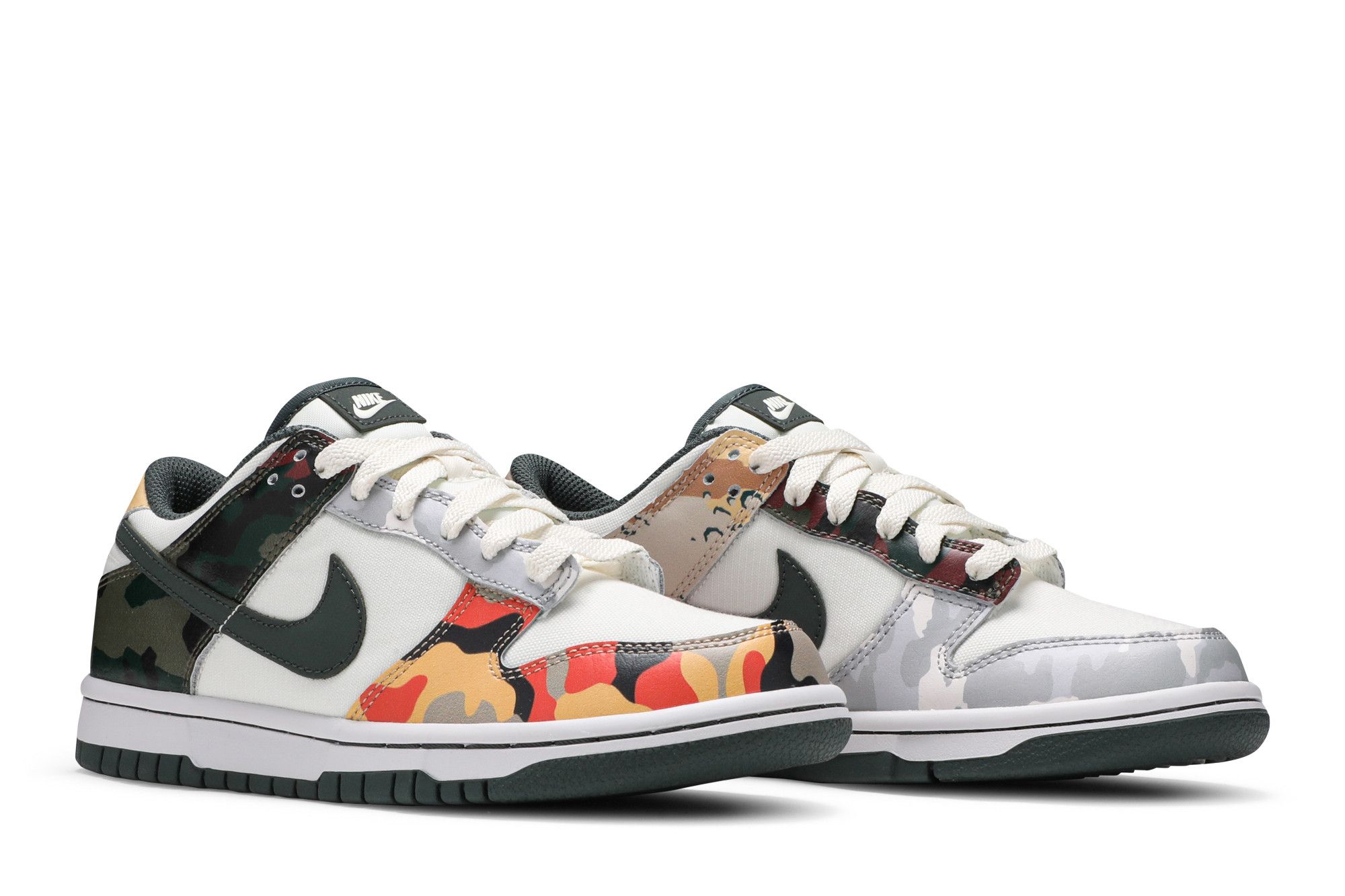 Size 4.0 Dunk Low SE GS 'Sail Multi-Camo'