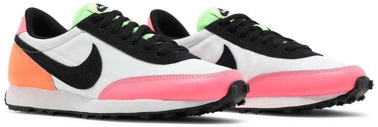 Nike Wmns Daybreak Summit White Sunset Pulse