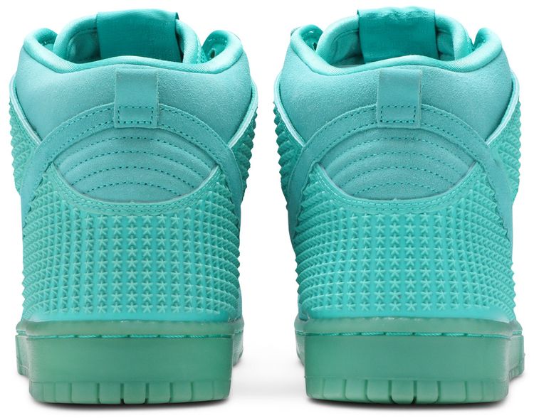 Nike Dunk CMFT Premium Light Retro