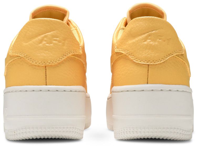 Nike Wmns Air Force 1 Sage Low Topaz Gold