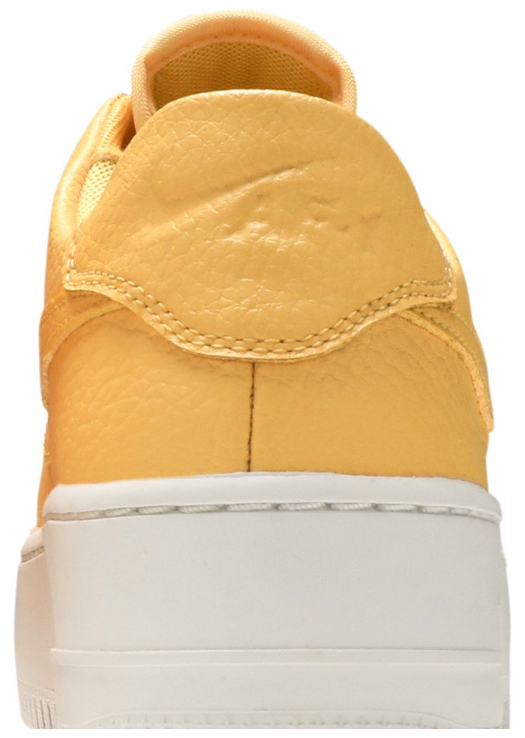 Nike Wmns Air Force 1 Sage Low Topaz Gold