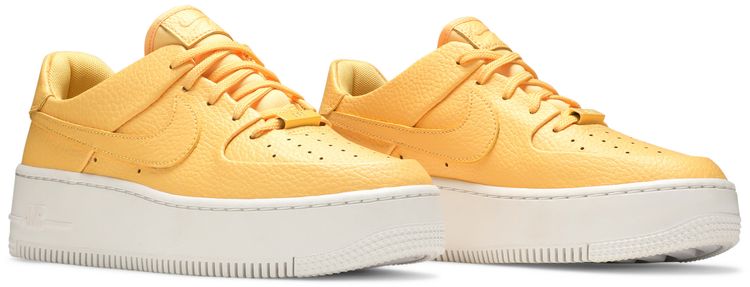 Nike Wmns Air Force 1 Sage Low Topaz Gold