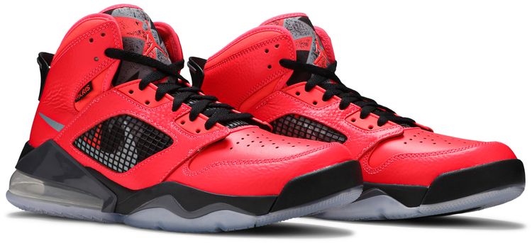 Paris Saint Germain x Air Jordan Jordan Mars 270 Infrared