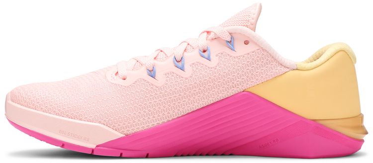 Nike Wmns Metcon 5 Washed Coral Pink