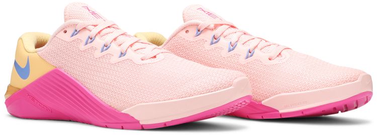 Nike Wmns Metcon 5 Washed Coral Pink