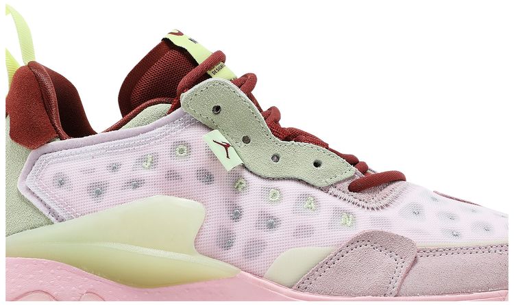 Air Jordan Wmns Jordan Delta 2 Regal Pink