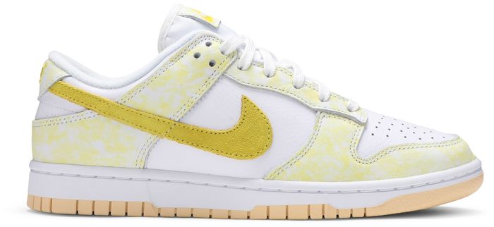 womens yellow dunks